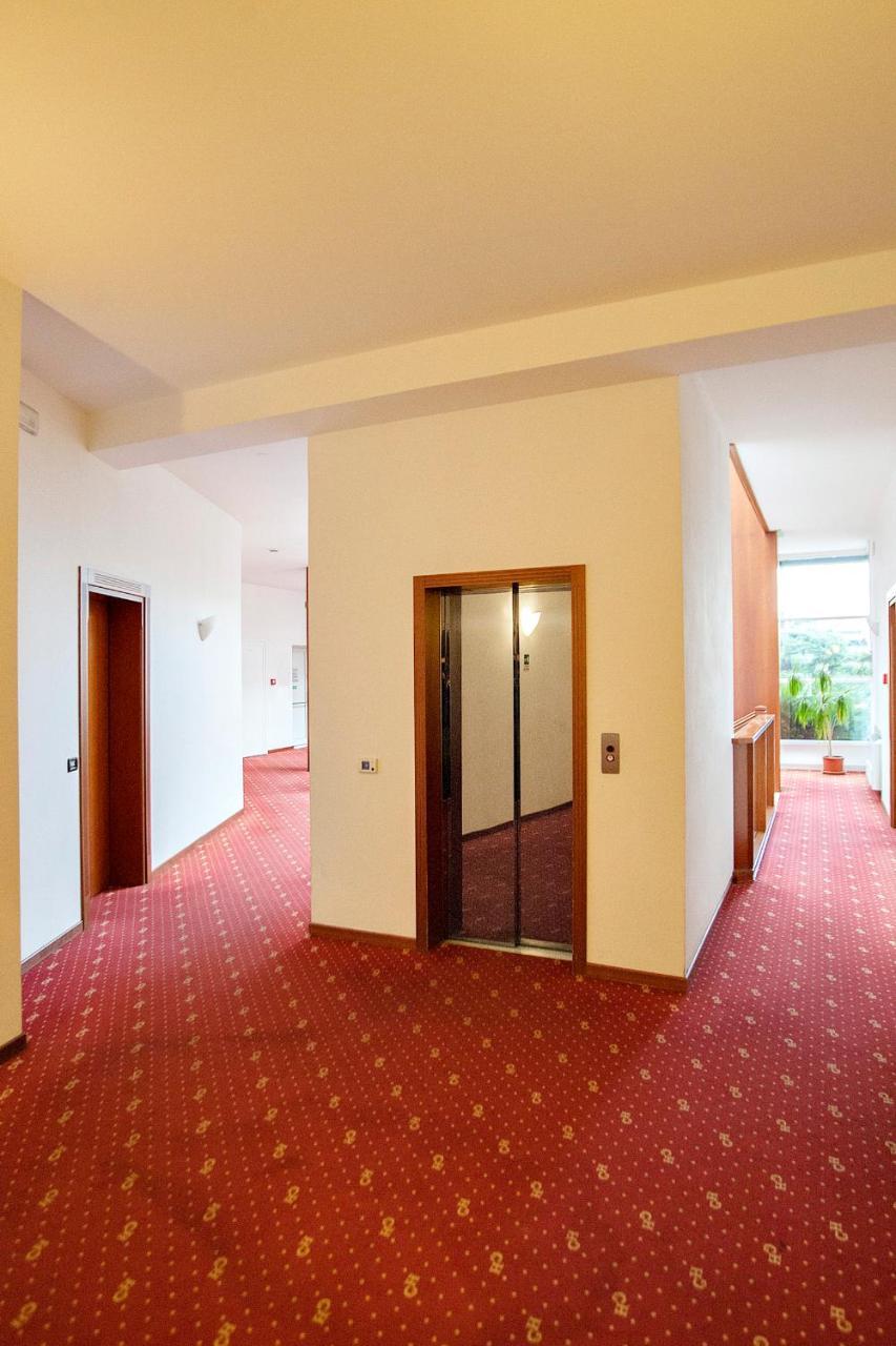Hotel Garibaldi Padova Esterno foto