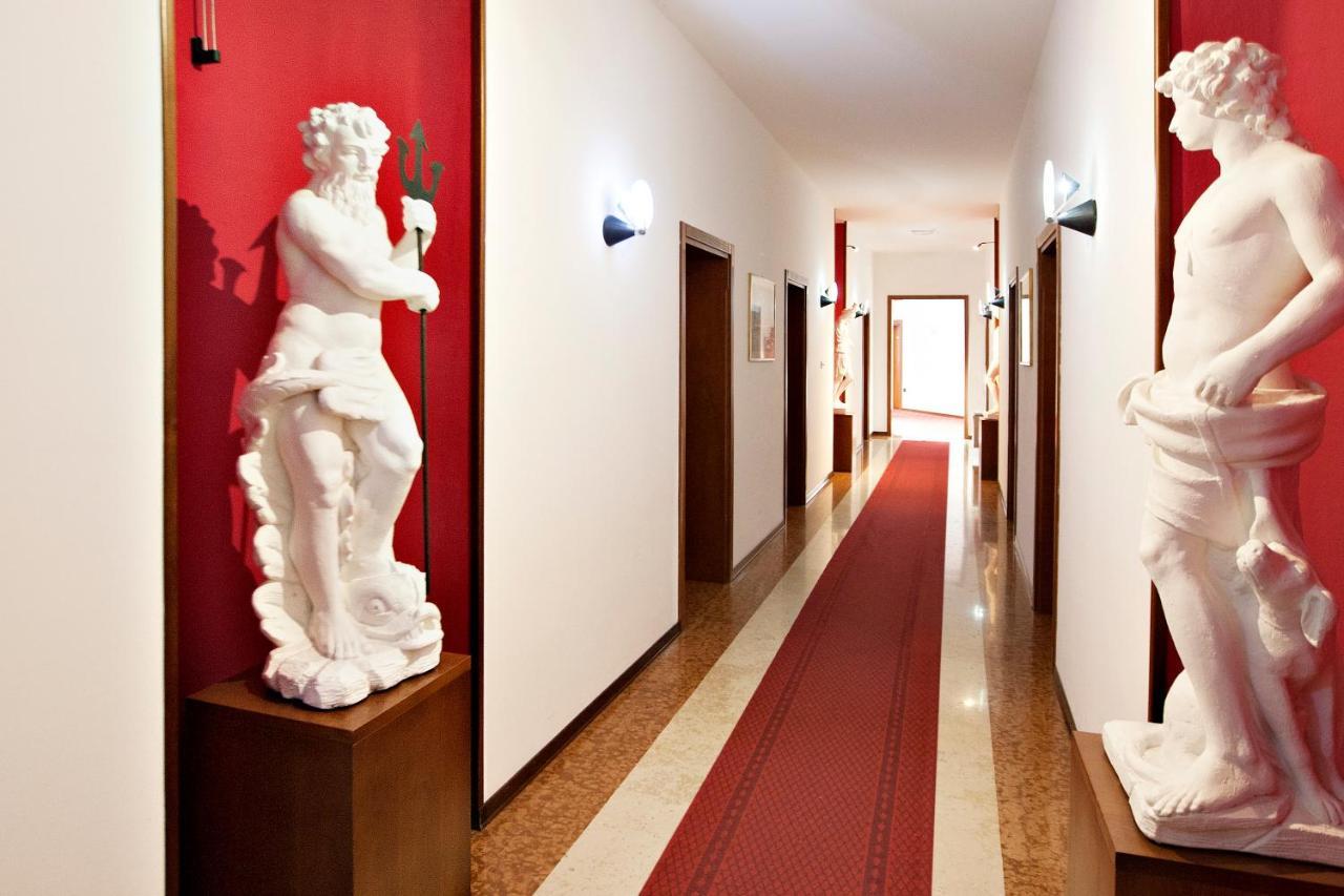 Hotel Garibaldi Padova Esterno foto