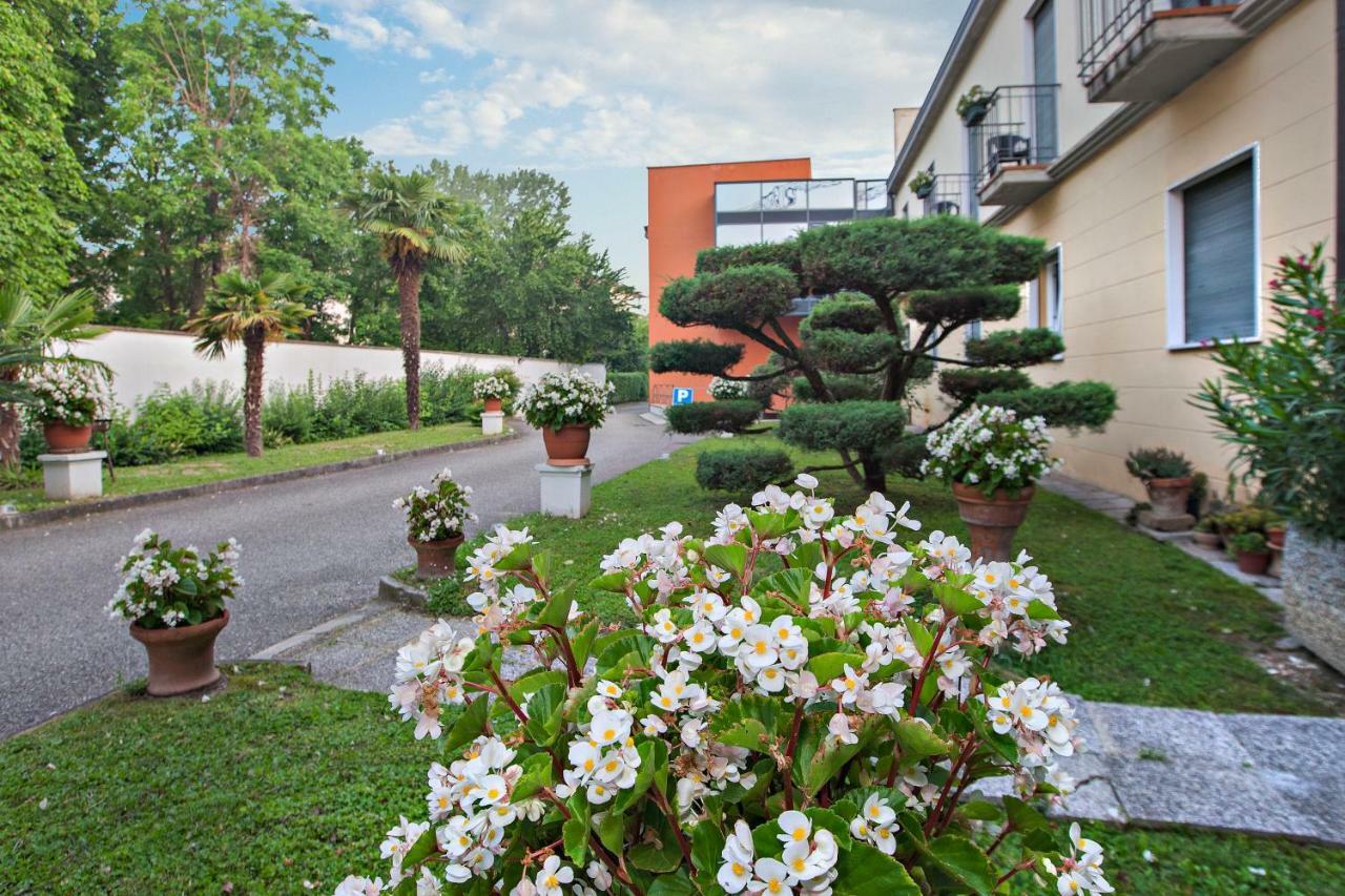 Hotel Garibaldi Padova Esterno foto